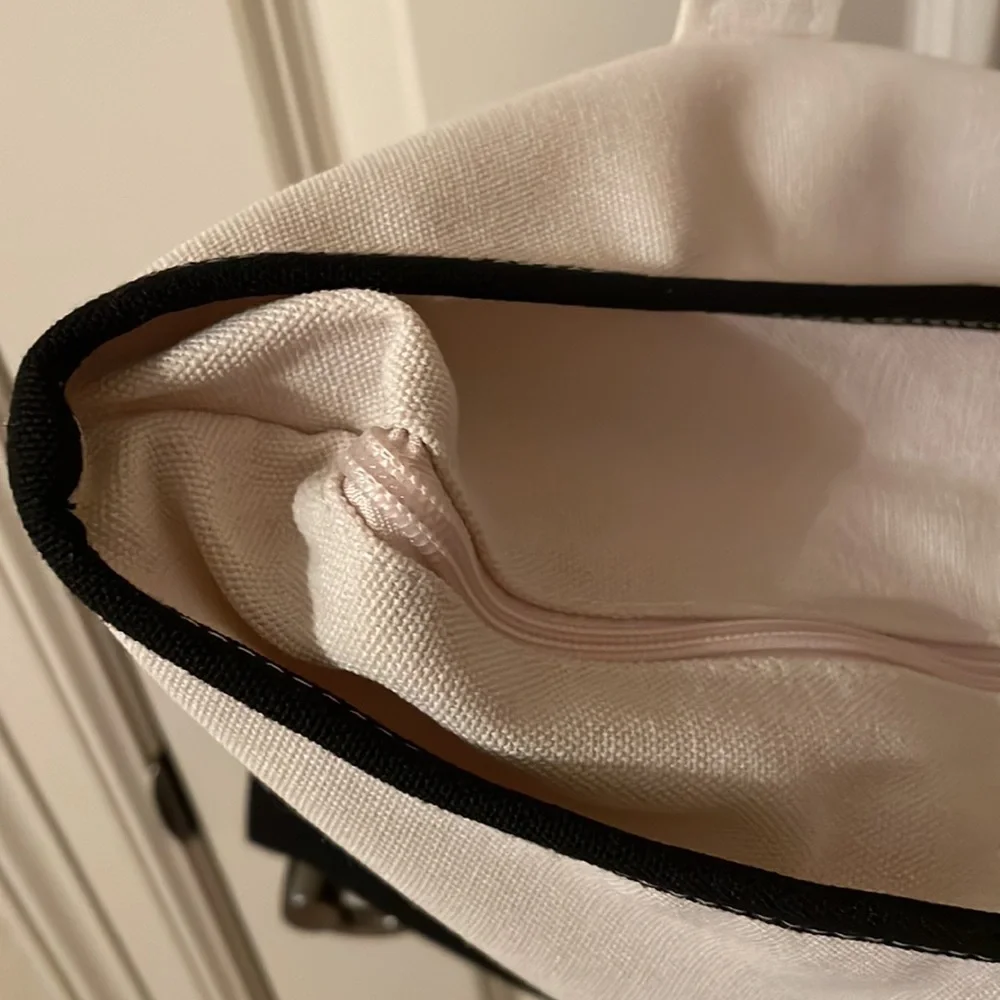 Women's N Monogrammed Tote Bag NWOT - Picture 9 of 11
